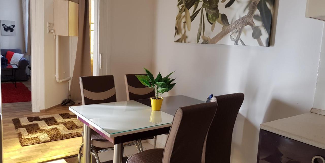 Center Royalty Apartment Budapest Exterior photo